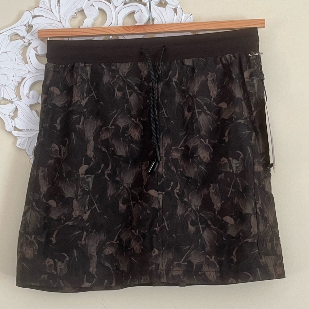 Avalanche Active Skort NWT